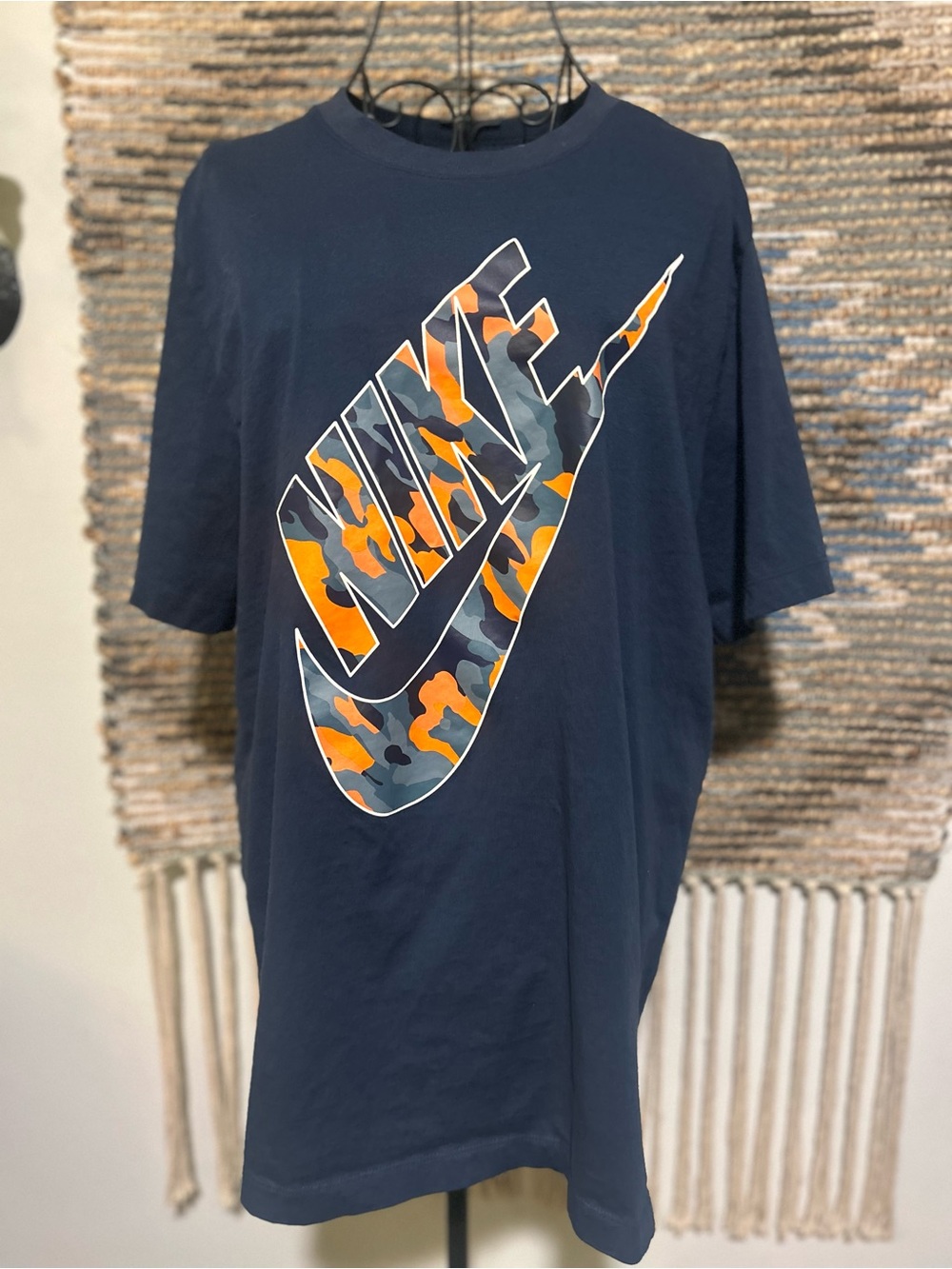 Nike Men's Navy Short-Sleeve Logo T-Shirt with Orange Camo